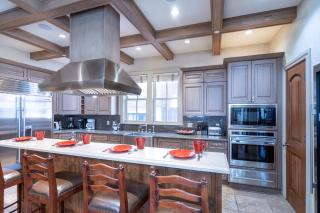 211 A South Oak by Exceptional Stays - 5