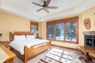 Stylish Condo with Hot Tub and Gym Access - 6