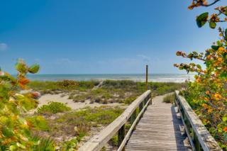 Walk to Beach Dog-Friendly Gem in Cocoa Beach! - Cocoa Beach - 8