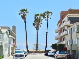 Beach & Bay Retreat - Full of Amenities - Long Beach - 8