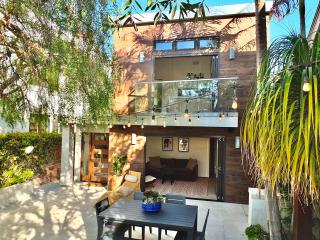 Beachside Sanctuary - Lovely 3 BDR Steps to Ocean - Long Beach - 8