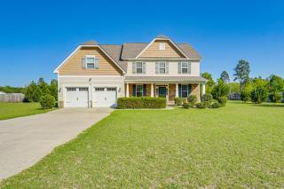 18 Mi to Pinehurst Quiet and Spacious Family Home! - Raeford - 0