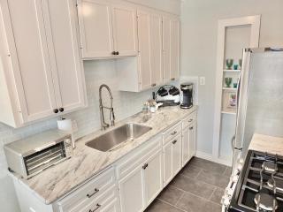 Belmont Boutique - Dream Retreat for 2 - Long Beach - 2