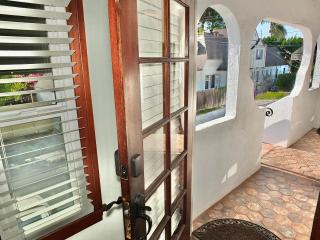 Belmont Boutique - Dream Retreat for 2 - Long Beach - 9