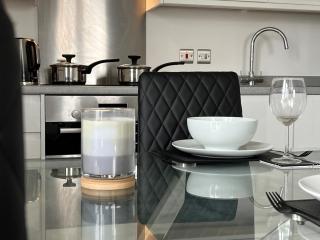 1 Bedroom Apartment - Free Parking - Weston Turville - 9