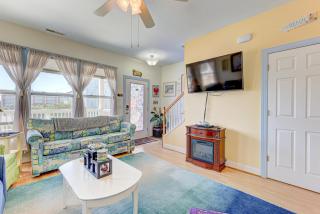 Poopka & Dennys Beach Condo by Carolina Beach Realty - Carolina Beach - 9