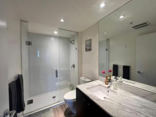 Cozy and convenient 2B2B apartment with transportation - 4