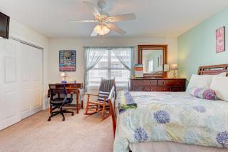 Poopka & Dennys Beach Condo by Carolina Beach Realty - Carolina Beach - 2