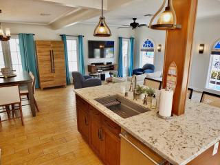 Belmont Shore Beach House - Incredible Oceanfront Views - Long Beach - 6