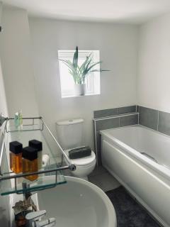 Trendy 2 Bed City Hideaway with Secure Parking - Leicester - 1