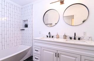 Immaculate 3BDR Bungalow - 5-Min Walk to Beach - Long Beach - 5