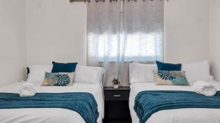 Relax in Lakeland Home, Swim, Pool, Arcade LegoLand, Disney, Bush Garden - Lakeland - 3