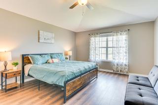 Outdoor Entertaining Space Family Home in Milton - 1