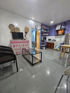 Jolie Joe's Bed and Breakfast with Shared Bathroom - Tagudin - 7