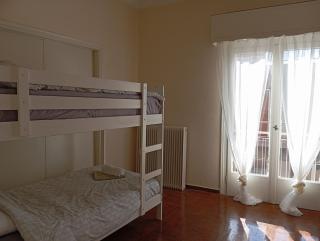 4 Single beds room 5' from metro - Atene - 5