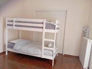 4 Single beds room 5' from metro - 2