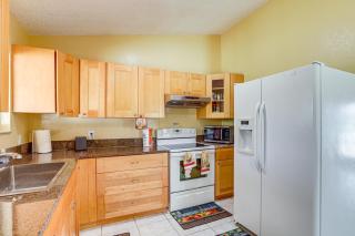 Mins to the Coast Port St Lucie Home with Lanai! - Fort Pierce - 3