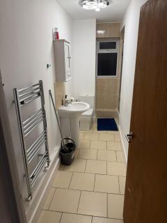 Cosy 2 bedroom modern flat close to transport link - Gosport - 6