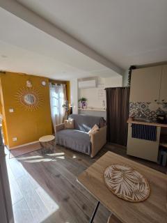 Atypique deux pièces au Village - Cagnes-sur-Mer - 2