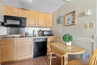 First Floor Studio near Jolly Roger and the Beach! - 1