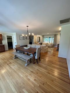 Two Oysters House - 9