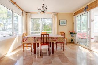 Apartmento en Primera línea de Mar, vistas al Mar y Piscina - 4