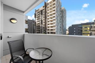 Bright & Spacious Apt with Pool, Parking & Wi-Fi - Brisbane - 6