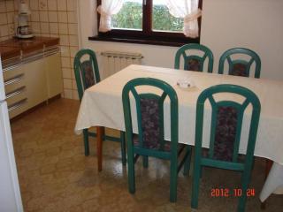 Ferienwohnung in ruhigem Wohngebiet mit Garten und Parkplatz - Umag - 4