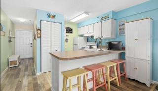 Ocean Block Ocean View Studio at Convention Center - 7