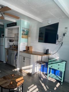 Ocean Waye Charming 1-Bedroom Condo Steps from the Beach - 5