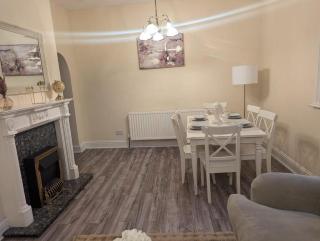 Three Bed Apartment 5 minutes from City Centre - Town Moor - 6