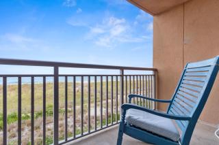 Beachfront 2-Bedroom Condo with Stunning Ocean Views Perfect for Family Getaways - Ocean City - 6