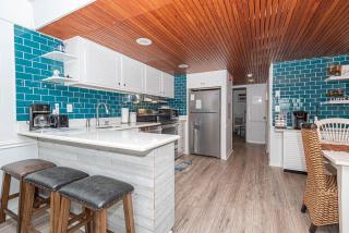Direct Oceanfront Condo with Pool 68th St with Pool - Ocean City - 0