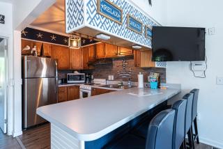 Family-Friendly Beach Home Steps from the Ocean in Ocean City - Ocean City - 4