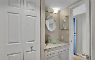 Oceanfront Studio at Golden Sands Perfect Beach Getaway in North Ocean City - 5