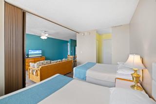 Royal Kuhio 2309 - Spacious Studio with Stunning Ocean Views in the Heart of Waikiki! - Honolulu - 1