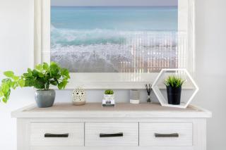 Reflections on the lake with resort access - 8