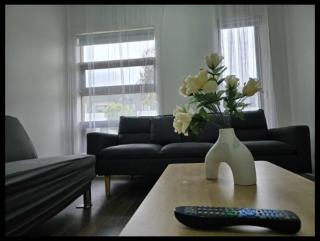 Serenity Home 9 by Hiverooms - Pakenham - 2