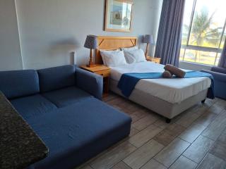 Shaka Shores Beach 1 and 2 bedrooms - Durban - 0