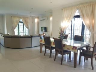 Kulim LakeView Homestay at Golf Resort - Kulim - 0