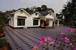 The Mountain Nest-Luxurious Retreat - Mananthavady - 3
