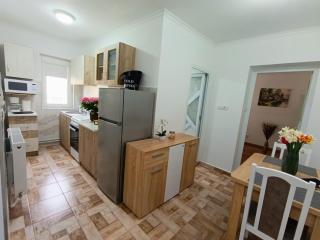 Mim's Home - Băile Herculane - 0