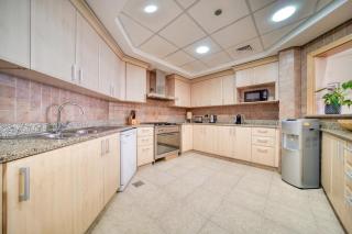 Shoreline 14, Al Hallawi Palm Jumeirah - Mint Stay - 3