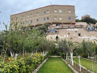 PARADISE APARTments - - 0
