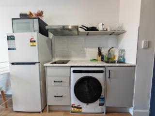Comfy studio in Burwood - Sydney - 5