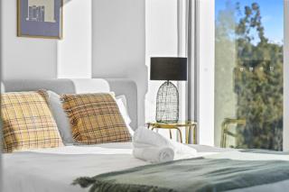 Castle Hill Modern 2BR Apartment - Castle Hill - 3