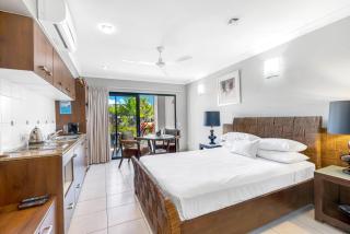 Blue Lagoon Resort Lakeside Apartment - Trinity Beach - 8