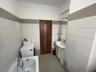 Luxury Central Apartments - Grey - Bacău - 5