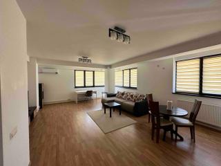 Luxury Central Apartments - Grey - Bacău - 4