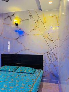 Private Apartment In New Delhi - 1